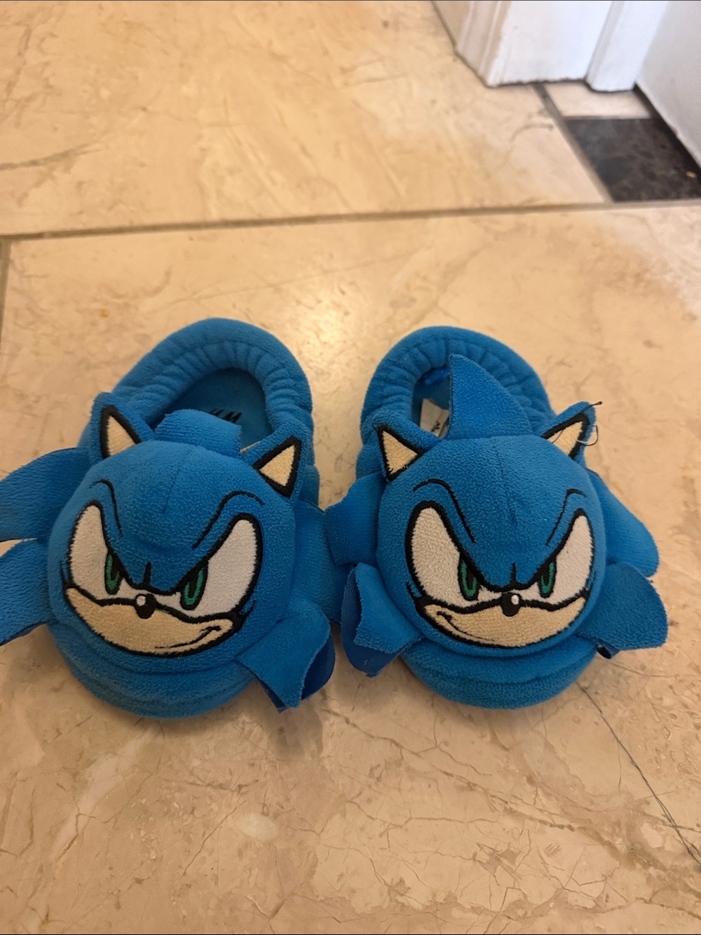 H&M sonic the hedgehog Blue Plush Character Slippers
